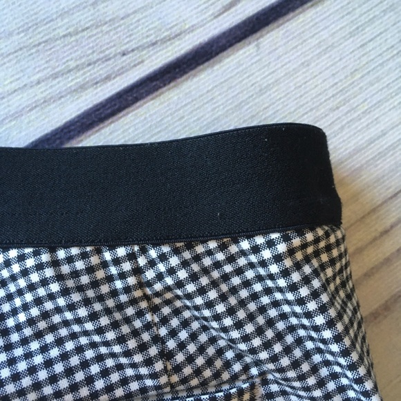 Uniqlo Plaid Ankle Pants - Picture 6 of 9